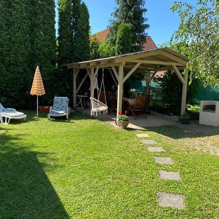 Sommer Ferienhaus Balatonszarszo Ngoại thất bức ảnh