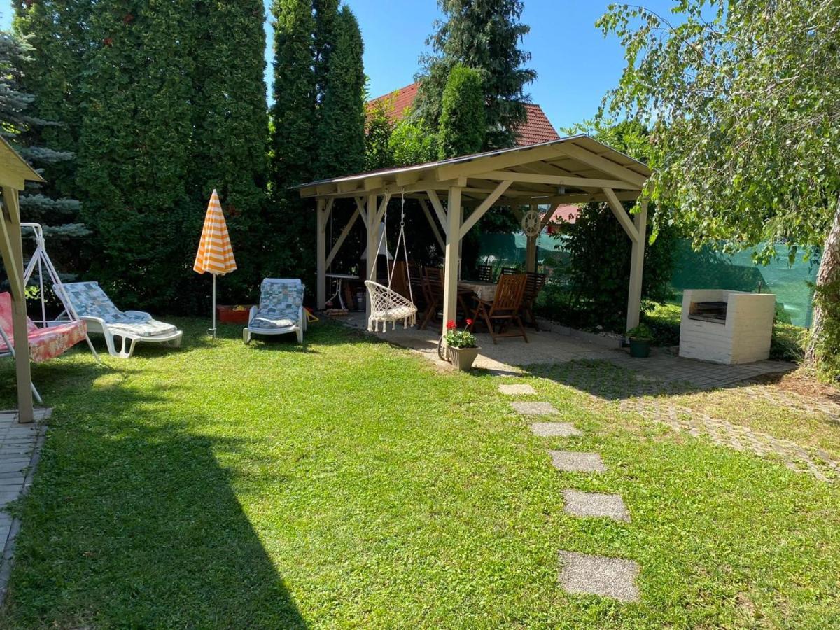 Sommer Ferienhaus Balatonszarszo Ngoại thất bức ảnh